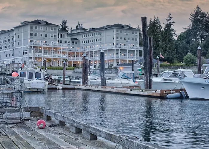 Sooke Hotels With Jacuzzi in Room