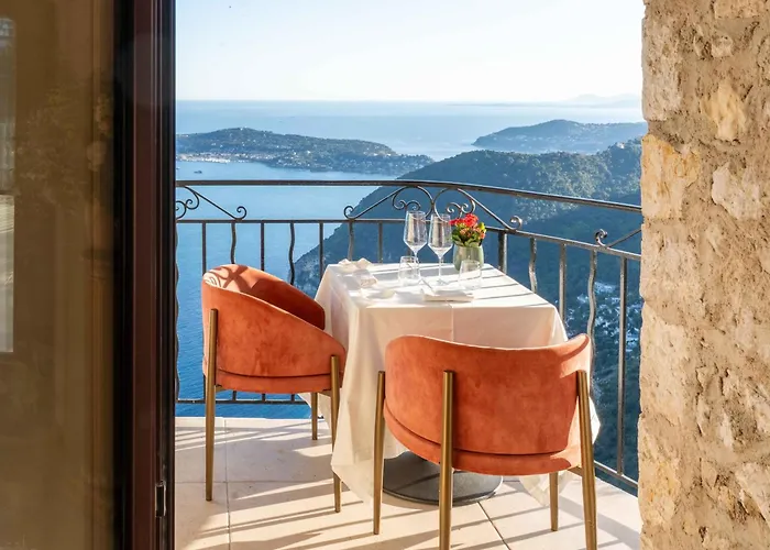  in Eze